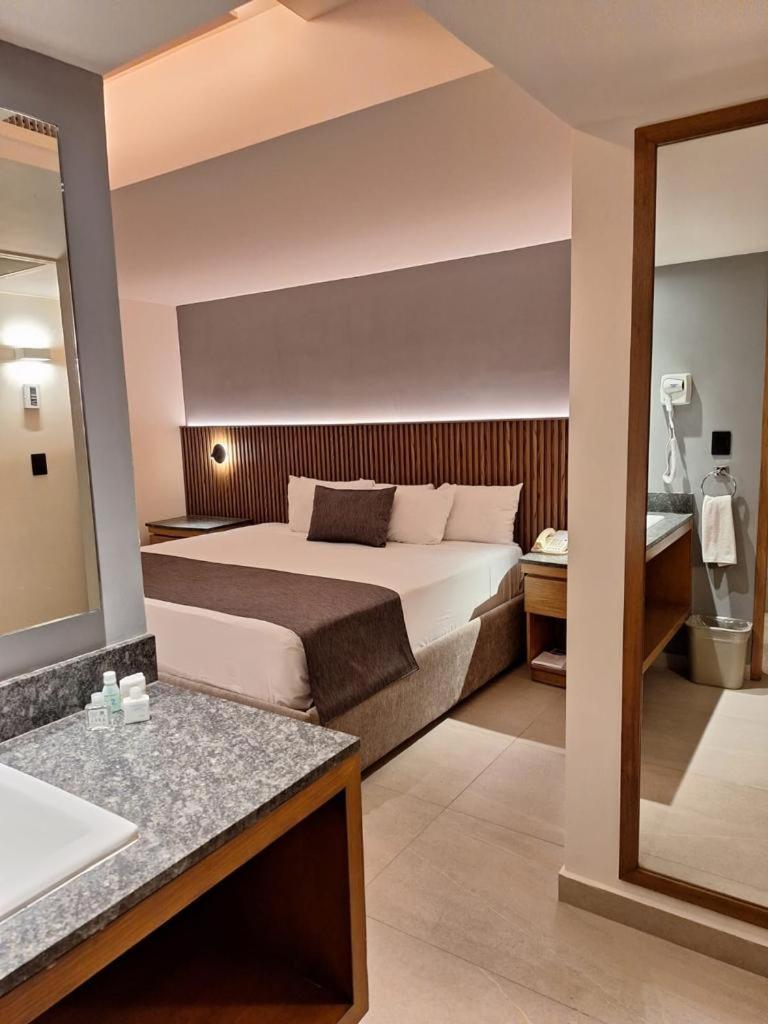 Hotel Guadalajara Plaza Ejecutivo Zapopan Extérieur photo