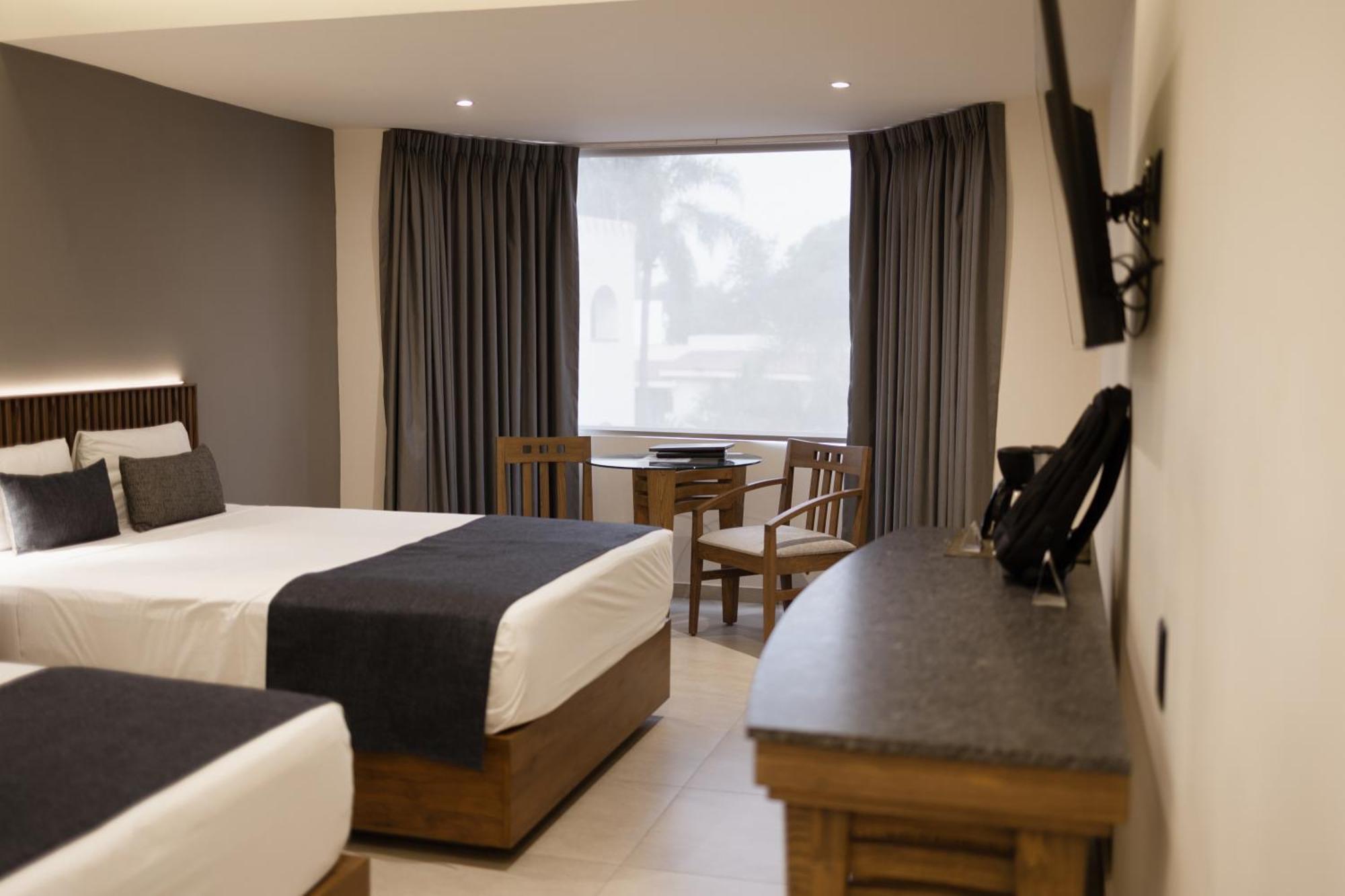 Hotel Guadalajara Plaza Ejecutivo Zapopan Extérieur photo